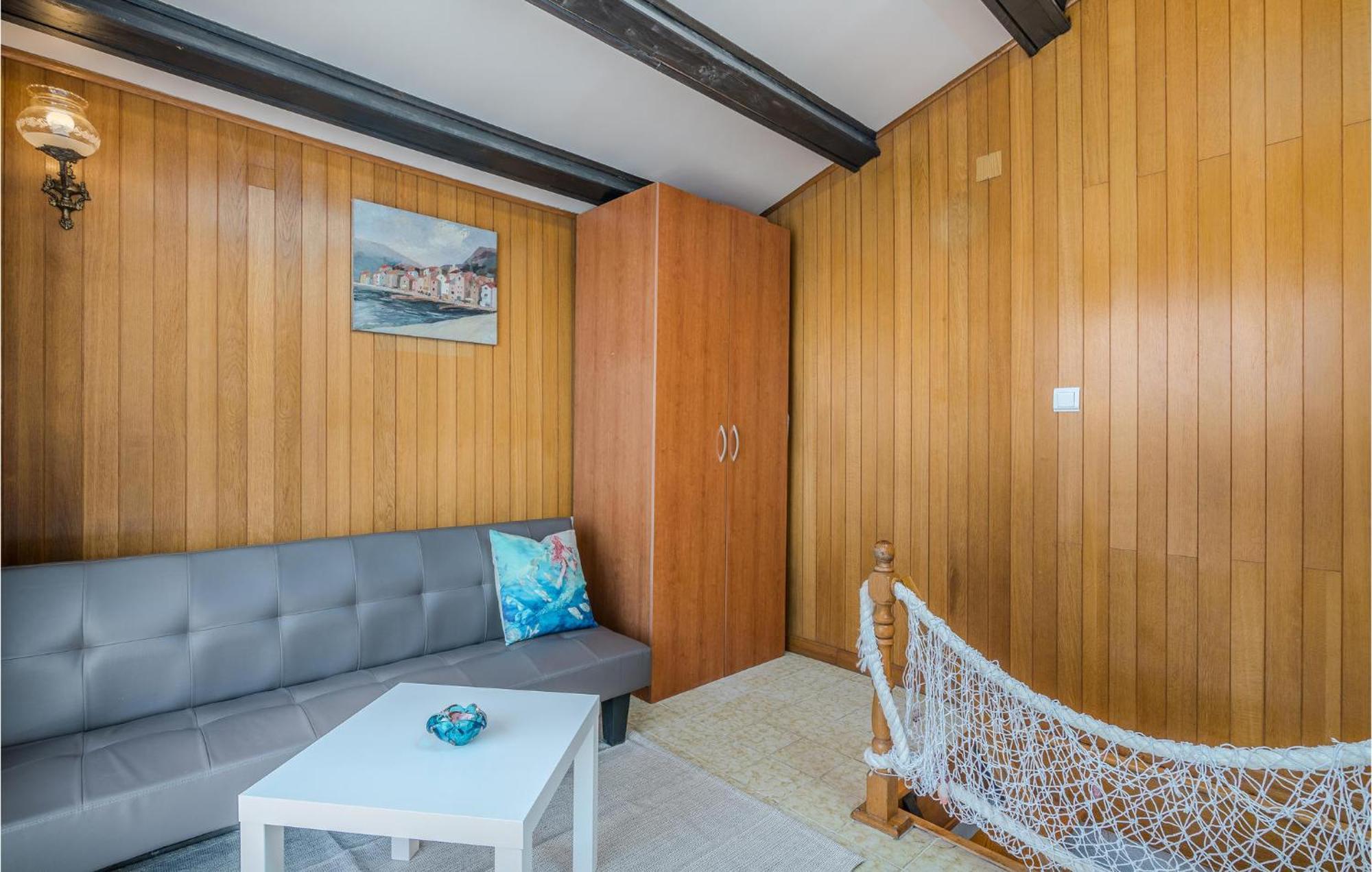 2 Bedroom Gorgeous Home In Baska Dış mekan fotoğraf